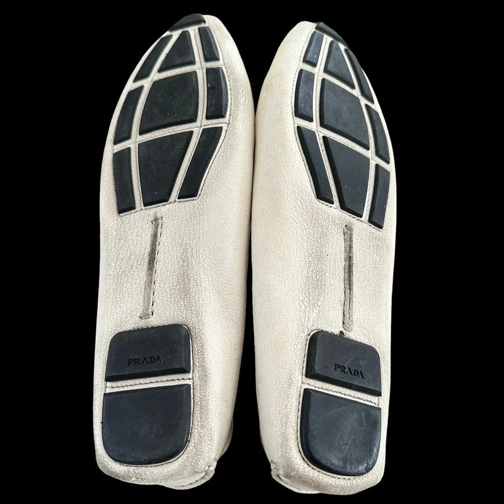 Prada Milan Italy Women’s 39 Cream‎ Leather driving Shoes Loafers Logo Designer - Picture 5 of 11